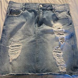 Forever 21 distressed frayed funky denim mini size 28